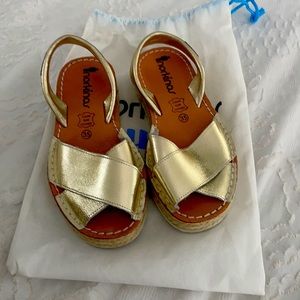 Gold sandals size 35